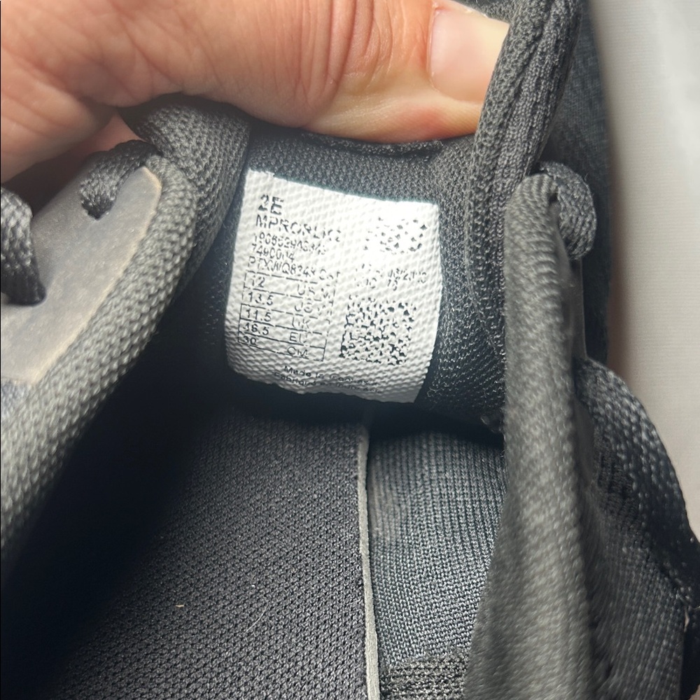 New Balance Black and Gray Sneakers - Picture 8 of 8